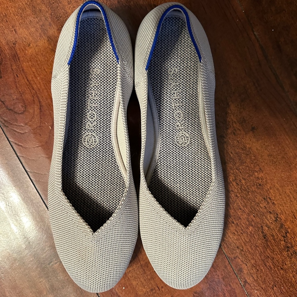 Rothy’s flat in grey/cream size 10.5